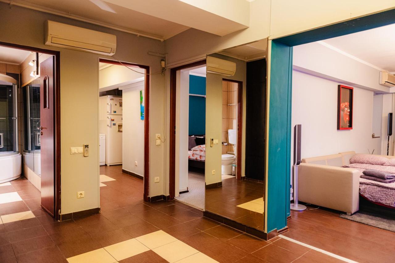 Comfy Apartment With Private Parking And Netflix Bucharest Exterior photo